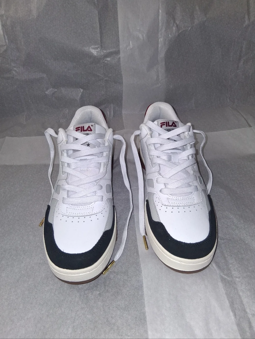 Fila Sneakers Brand New, Men 11 - Picture 2 of 9